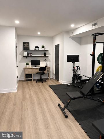 623 CRESTVIEW RD, Philadelphia, PA 19128