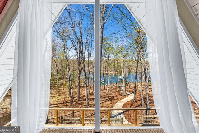 1047 Tranquility Lane, Hartwell, GA 30643