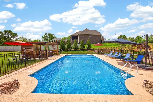 1217 Ballentrace Blvd, Lebanon, TN 37087