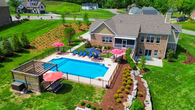 1217 Ballentrace Blvd, Lebanon, TN 37087