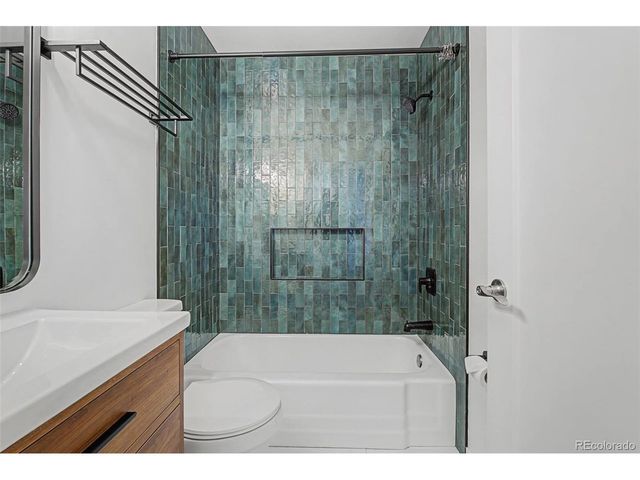 10915 W 68th Ave, Arvada, CO 80004