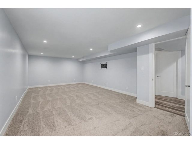 10915 W 68th Ave, Arvada, CO 80004