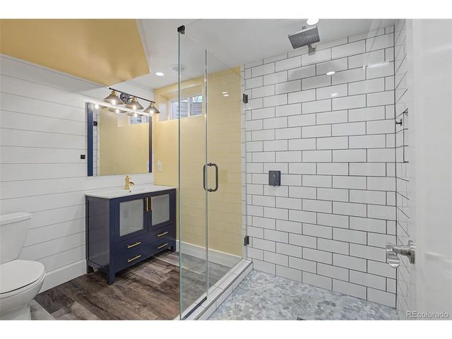 10915 W 68th Ave, Arvada, CO 80004