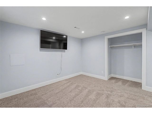 10915 W 68th Ave, Arvada, CO 80004