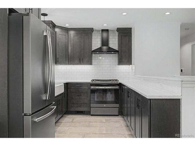 10915 W 68th Ave, Arvada, CO 80004