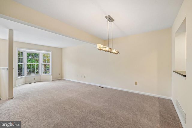 14114 OAKPOINTE DR, Laurel, MD 20707