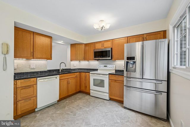 14114 OAKPOINTE DR, Laurel, MD 20707