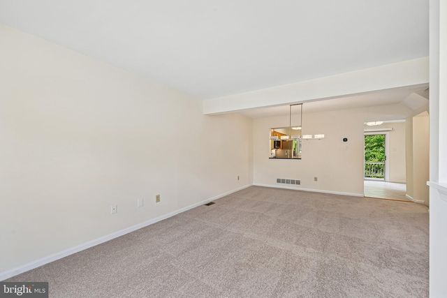 14114 OAKPOINTE DR, Laurel, MD 20707