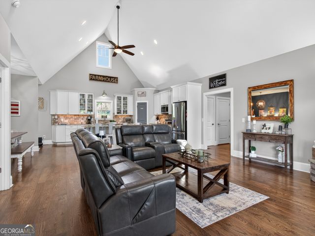 6920 Holly Springs Road, Clermont, GA 30527
