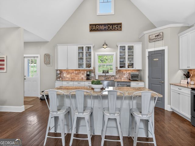 6920 Holly Springs Road, Clermont, GA 30527