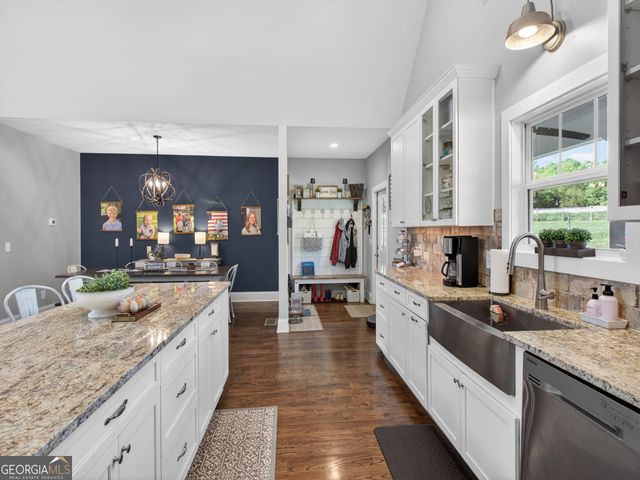6920 Holly Springs Road, Clermont, GA 30527