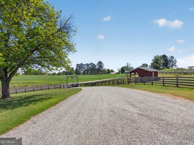 6920 Holly Springs Road, Clermont, GA 30527