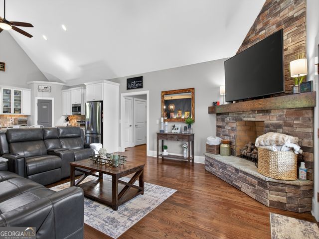 6920 Holly Springs Road, Clermont, GA 30527