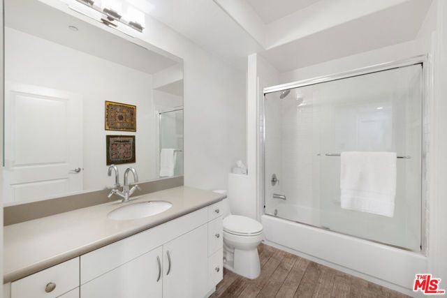 7100 Playa Vista Drive 405, Los Angeles, CA 90094
