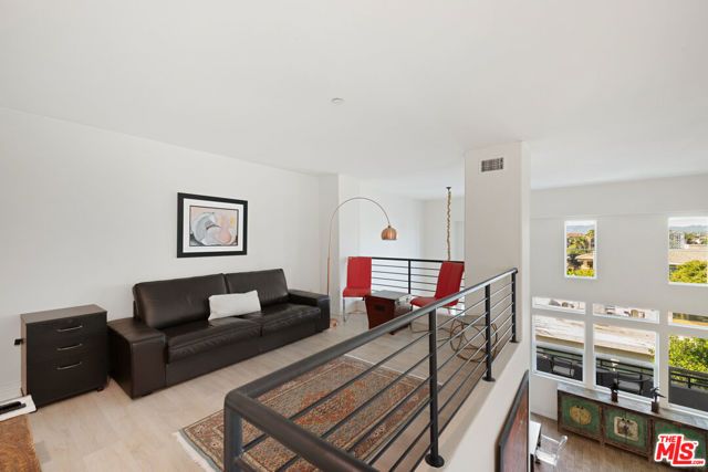 7100 Playa Vista Drive 405, Los Angeles, CA 90094