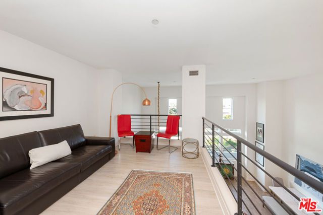 7100 Playa Vista Drive 405, Los Angeles, CA 90094