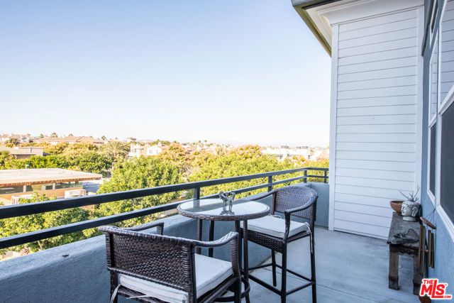 7100 Playa Vista Drive 405, Los Angeles, CA 90094