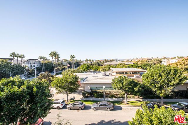 7100 Playa Vista Drive 405, Los Angeles, CA 90094