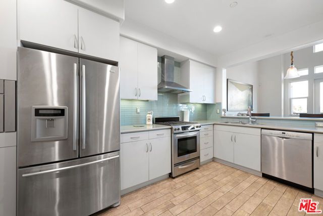 7100 Playa Vista Drive 405, Los Angeles, CA 90094
