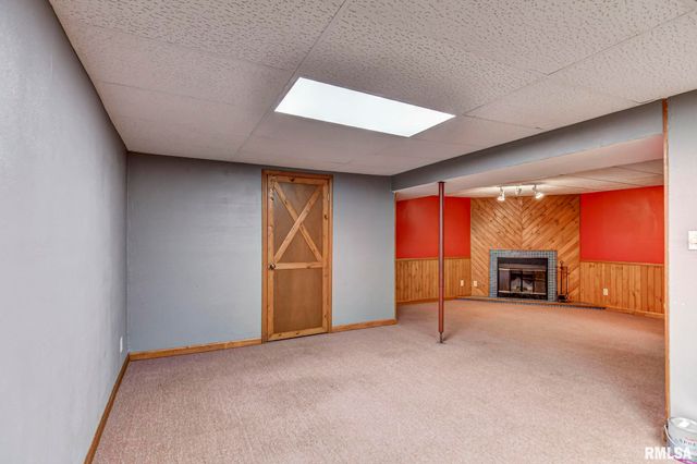 624 N PINE Street, Taylorville, IL 62568