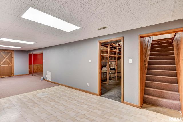 624 N PINE Street, Taylorville, IL 62568