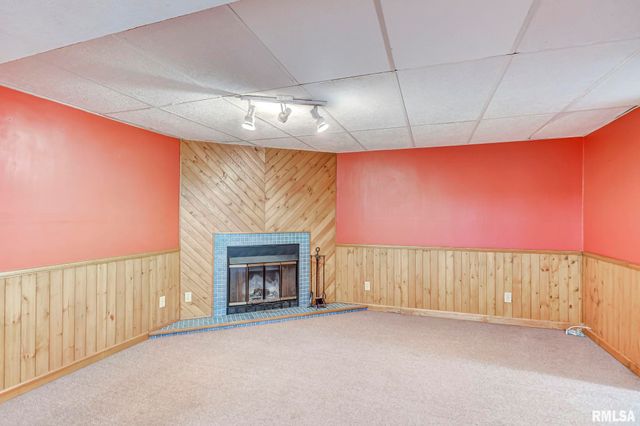 624 N PINE Street, Taylorville, IL 62568