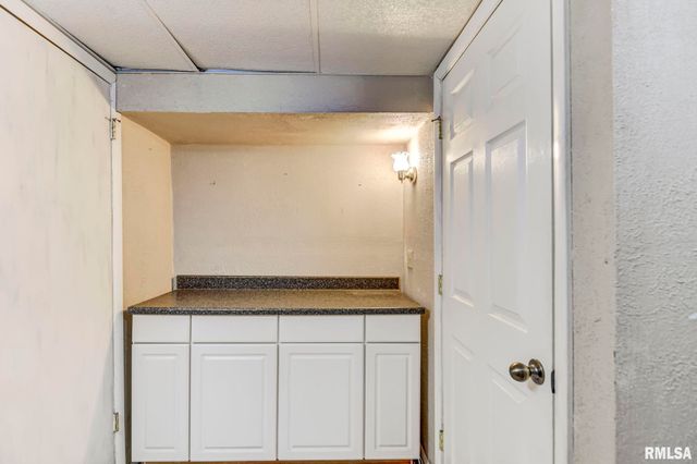 624 N PINE Street, Taylorville, IL 62568