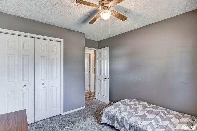 624 N PINE Street, Taylorville, IL 62568