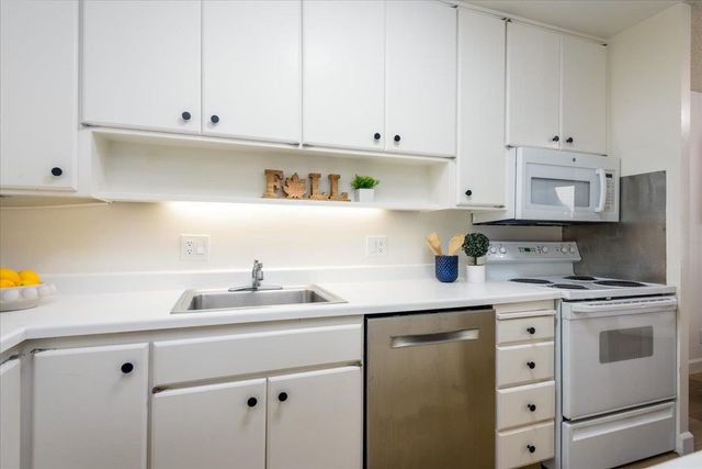 816 N Delaware Street 203, San Mateo, CA 94401
