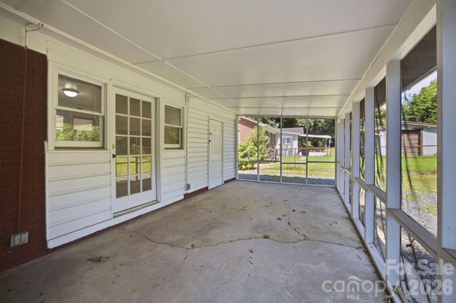3129 Iredell Drive, Charlotte, NC 28269