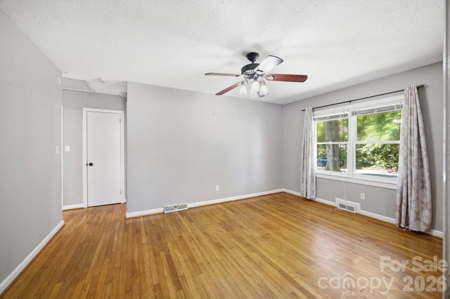 3129 Iredell Drive, Charlotte, NC 28269