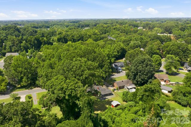 3129 Iredell Drive, Charlotte, NC 28269