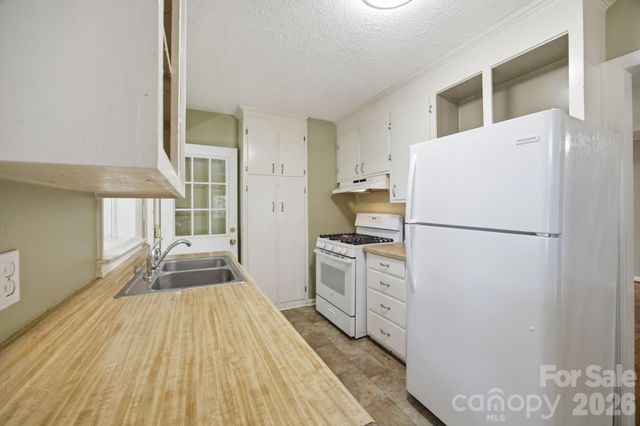 3129 Iredell Drive, Charlotte, NC 28269
