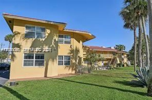 90 NE 19th Avenue 1, Deerfield Beach, FL 33441