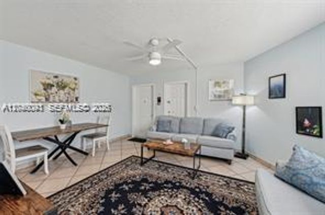 90 NE 19th Avenue 1, Deerfield Beach, FL 33441