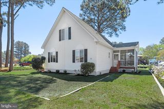 2 WATERS EDGE CT, Ocean Pines, MD 21811