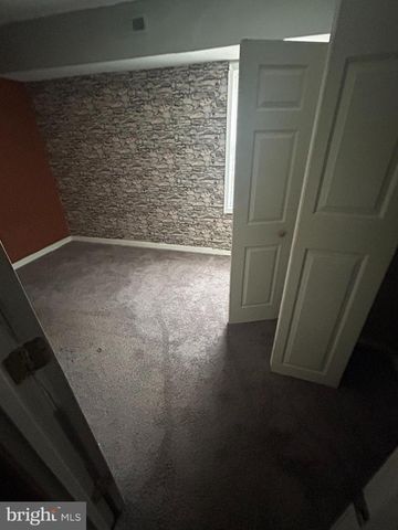 207 N CAREY ST, Baltimore, MD 21223