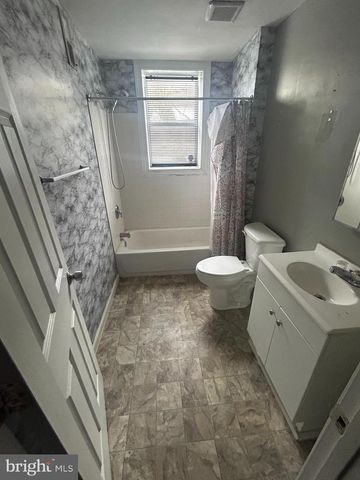 207 N CAREY ST, Baltimore, MD 21223