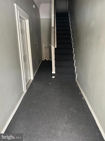 207 N CAREY ST, Baltimore, MD 21223