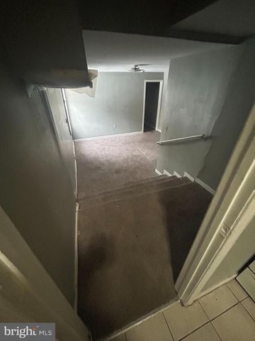 207 N CAREY ST, Baltimore, MD 21223