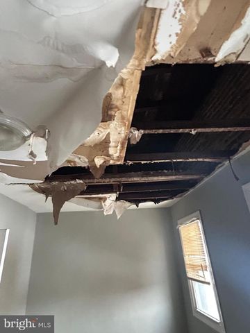 207 N CAREY ST, Baltimore, MD 21223