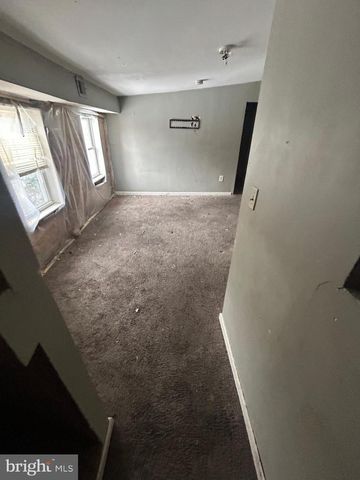 207 N CAREY ST, Baltimore, MD 21223