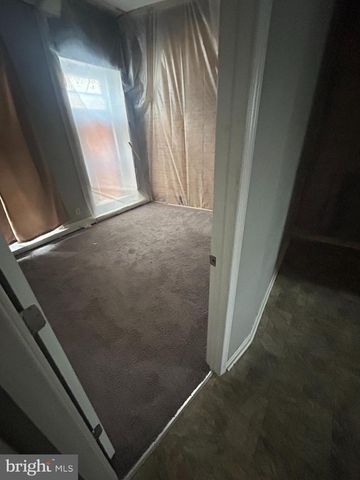 207 N CAREY ST, Baltimore, MD 21223