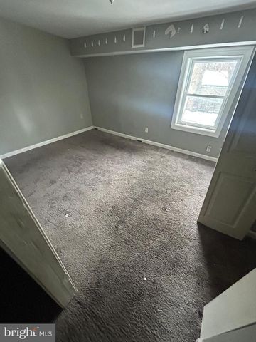 207 N CAREY ST, Baltimore, MD 21223