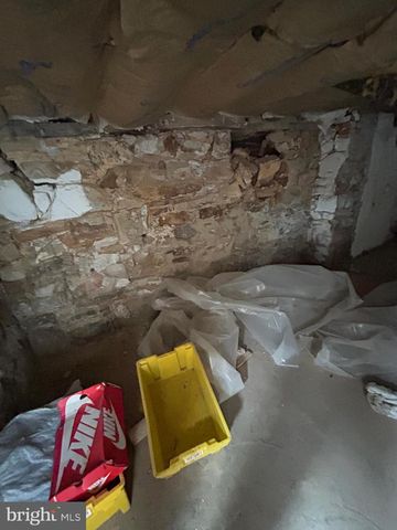 207 N CAREY ST, Baltimore, MD 21223