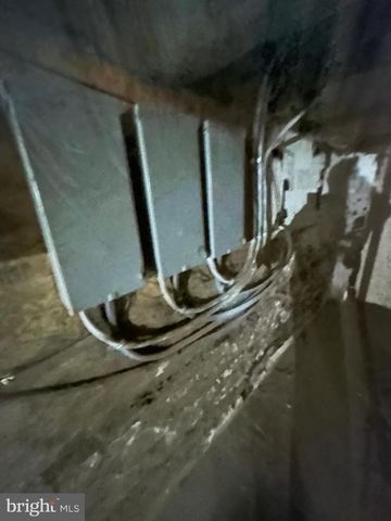 207 N CAREY ST, Baltimore, MD 21223