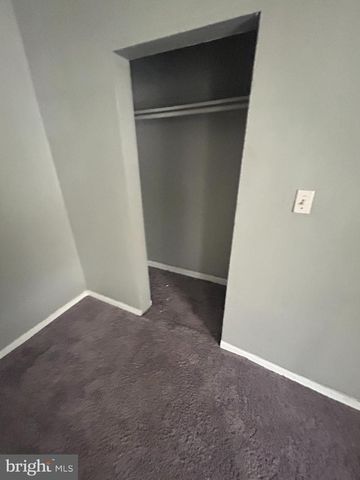 207 N CAREY ST, Baltimore, MD 21223