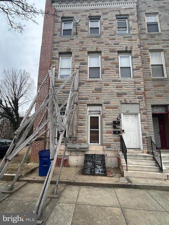 207 N CAREY ST, Baltimore, MD 21223