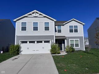 328 Traditions Pass, Greenwood, IN 46143