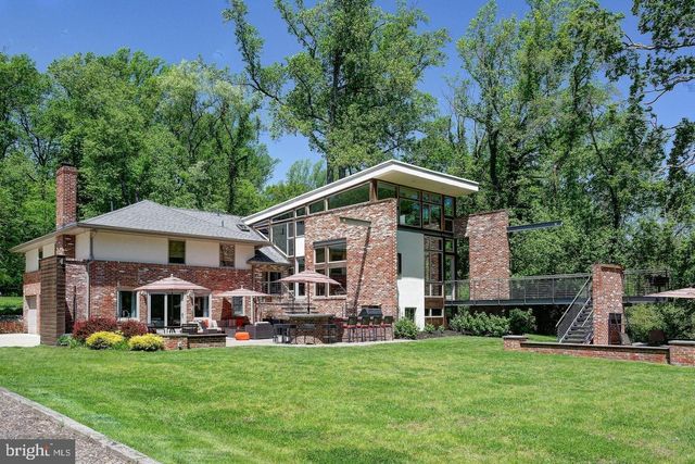 1127 WINDING DR, Cherry Hill, NJ 08003